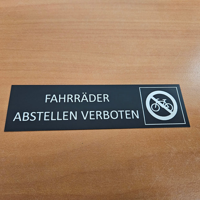 Türschild Fahrräder abstellen verboten